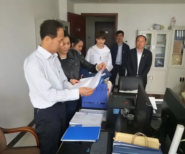 老师改行做公务员感受