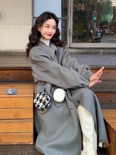 灰色外套内搭什么颜色的衣服好看