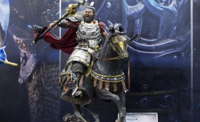 吕布的义父 三国演义中王允究竟是不是吕布的义父