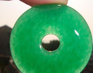 石英岩玉是什么玉