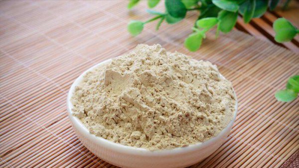 春天钓鲫鱼用什么饵料最好