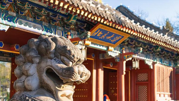 英语专业哪个大学好