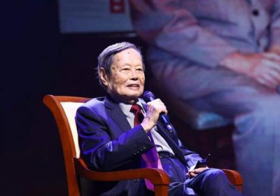 杨振宁国籍是哪里 中科院院士杨振宁改回中国籍了吗