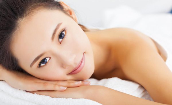 晒了一天太阳皮肤晒黑怎么修复