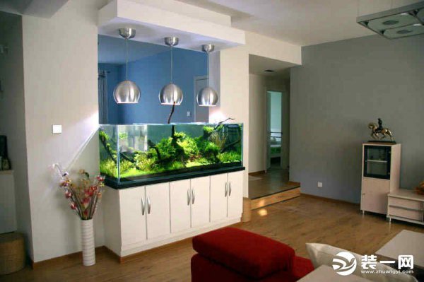 家中鱼缸放在什么位置最好风水