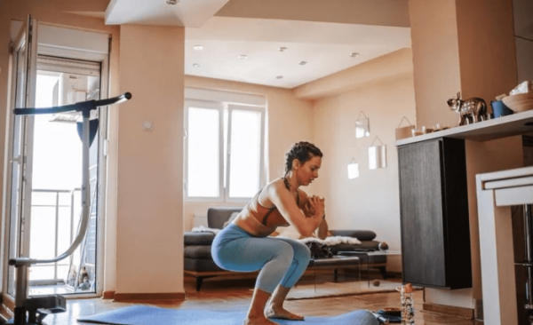 波比跳怎么跳才能不伤膝盖