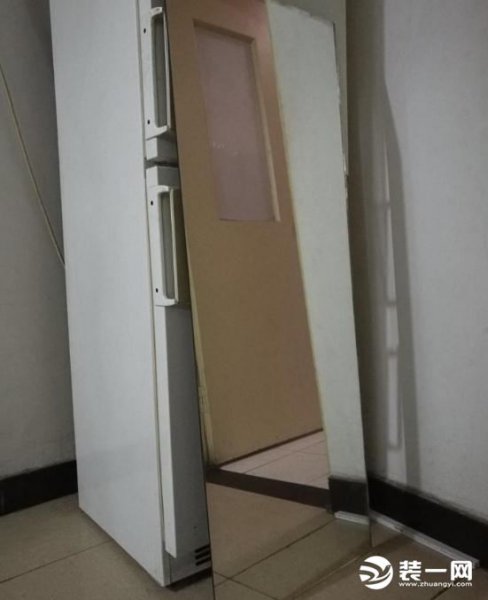 穿衣镜子放在家里什么位置最好