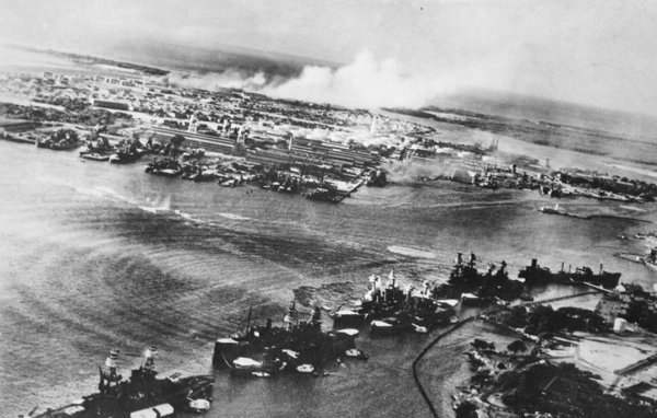 日本偷袭珍珠港是哪一年