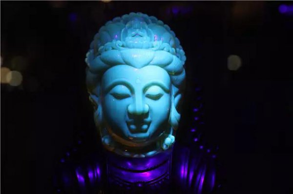 琥珀的形成过程是什么