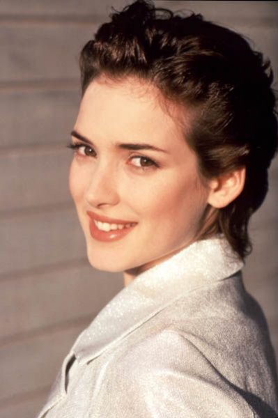 剪刀手爱德华结局深层寓意