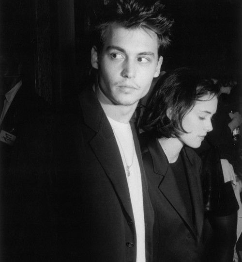 剪刀手爱德华结局深层寓意