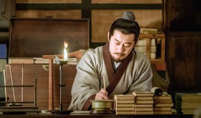 范仲淹是哪个朝代的诗人 北宋范仲淹的人生经历简介