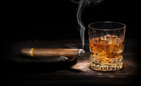 威士忌和白兰地有什么区别