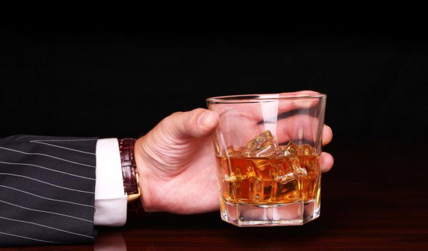 威士忌和白兰地有什么区别