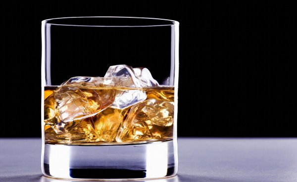 威士忌和白兰地有什么区别