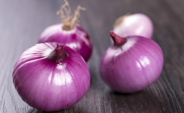 黄洋葱和紫洋葱哪个好
