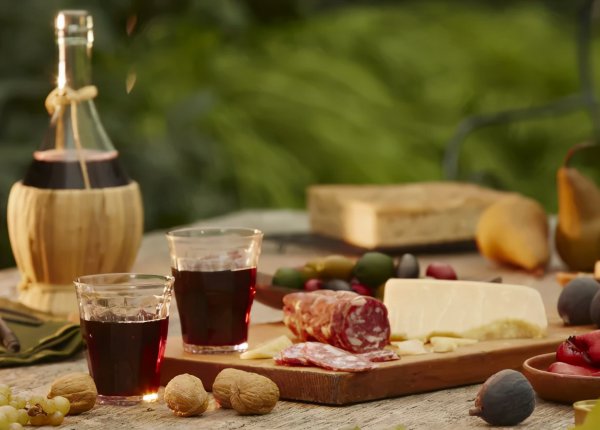 单宁决定葡萄酒的什么