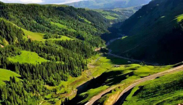 新疆的独库公路简介