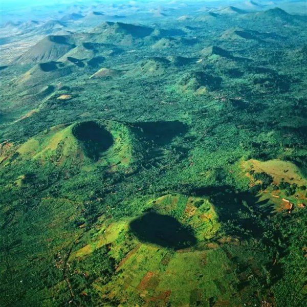 中国的火山分布在哪里
