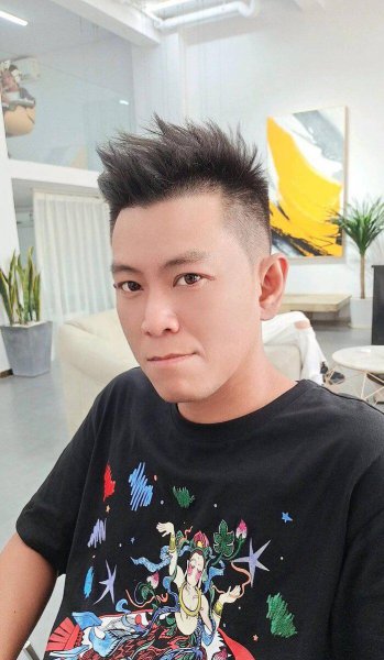 三七分男生发型怎么弄好看