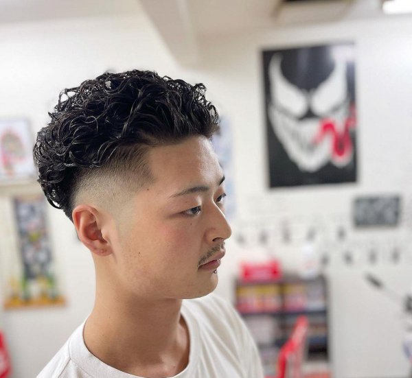 三七分男生发型怎么弄好看