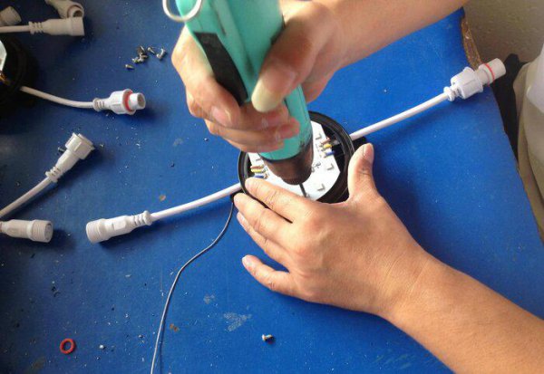 打螺丝是什么意思