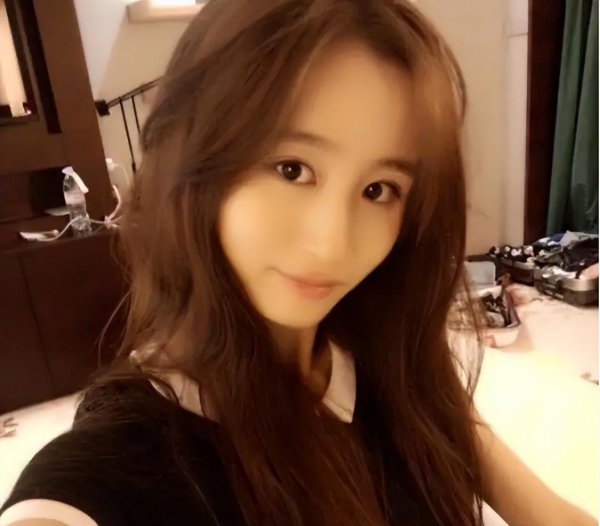 任嘉伦老婆个人简介