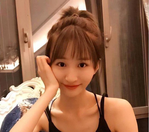 任嘉伦老婆个人简介