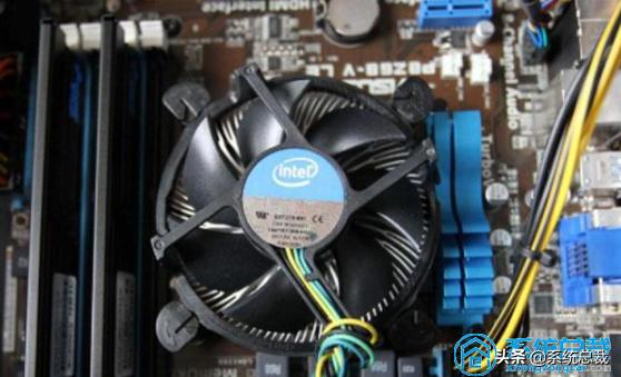 电脑一开机就蓝屏怎么解决