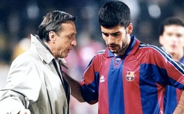 足坛一代宗师约翰·克鲁伊夫