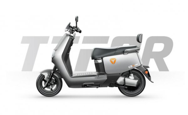 同价位买雅迪还是爱玛