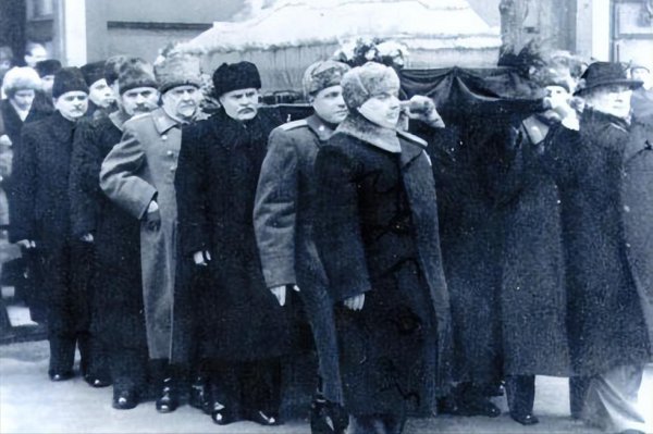 为什么说斯大林之死好恐怖