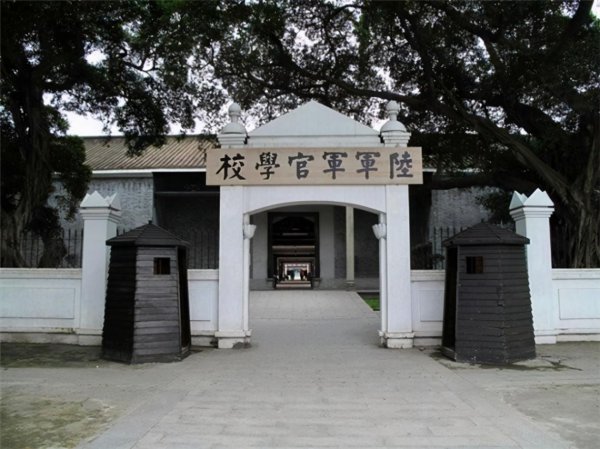 郑耀先的历史原型是谁