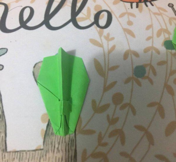 纸飞机怎么折飞得远飞得久