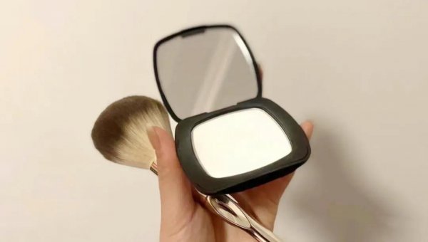 粉饼和散粉区别在哪里