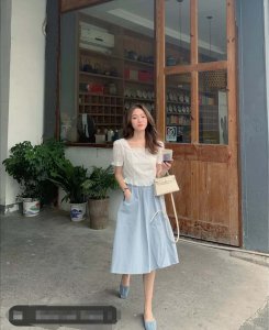 蓝色配什么颜色比较好看 蓝色衣服常见的搭配方案