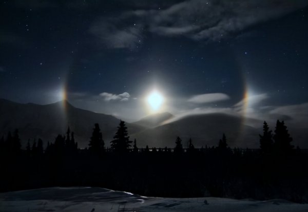 出现三个太阳是什么现象