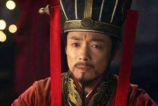 屈原是什么朝代的人物