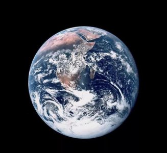 宇宙中最漂亮的星球 太空中最好看的星球长什么样