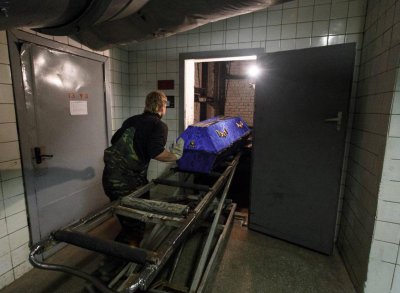 火化为什么要割内脏 进行火化时人的身体会遭遇什么