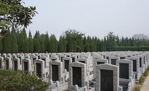 下葬时间如何择日