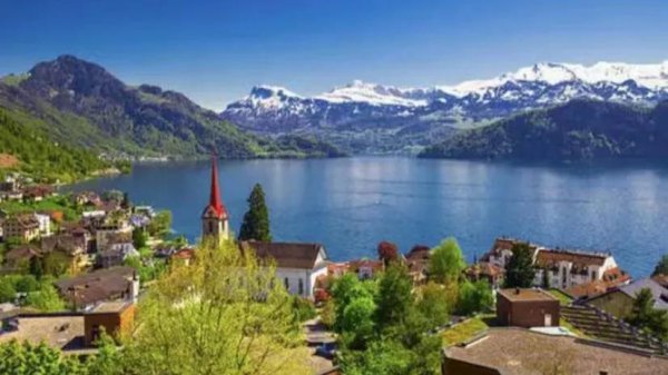 阿尔卑斯山在哪个国家境内