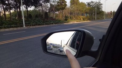 后视镜怎么调最好图解 新手调节后视镜的技巧有哪些