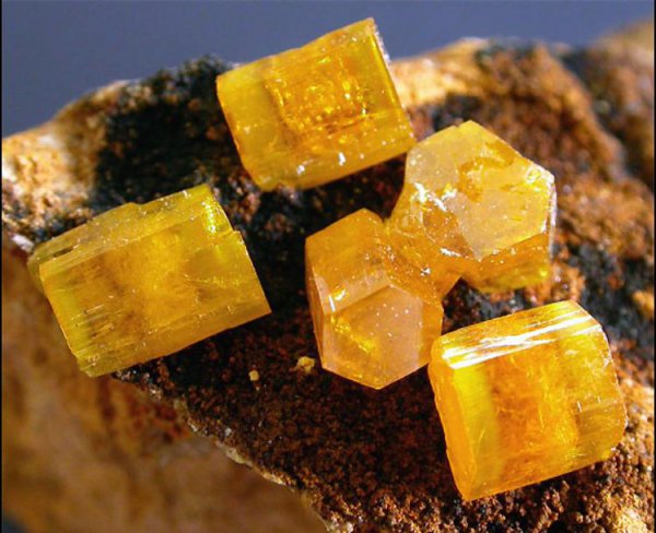 pb是什么化学元素