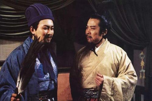 三国的卧龙凤雏指的是谁