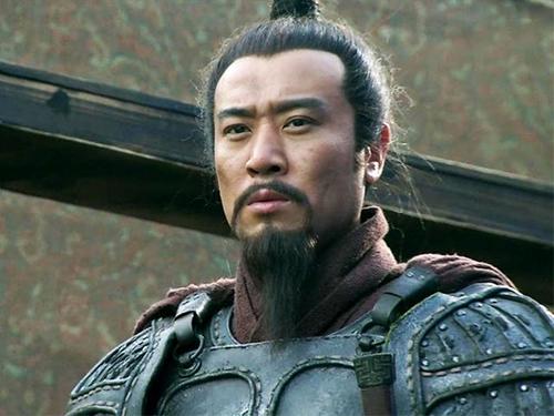 三国的卧龙凤雏指的是谁