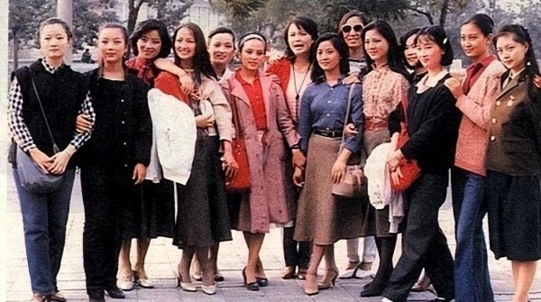 红楼梦里谁最漂亮