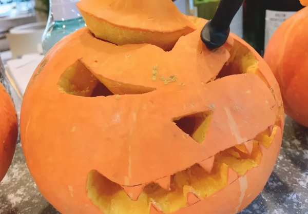 西方国家万圣节为什么要吃糖