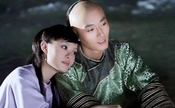 甄嬛传里的胧月是谁的孩子