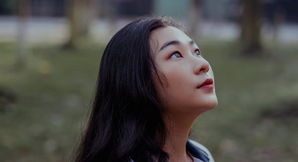 卑微到尘埃里什么意思